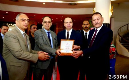 افتتاح معرض للمفروشات والمراتب والسجاد COVEREX